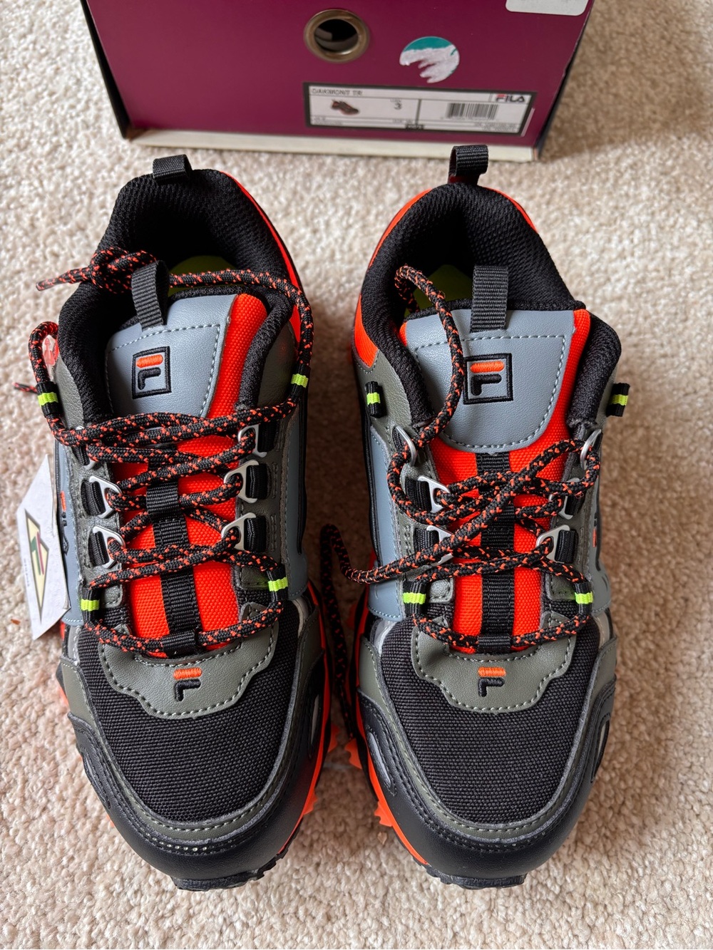 Fila Oakmont TR Trail Hiking Sneakers Kids Size 3 EU 35 Black Orange NWT